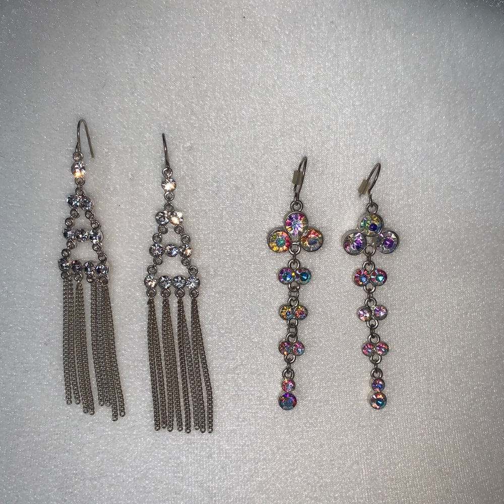 Dangle earrings